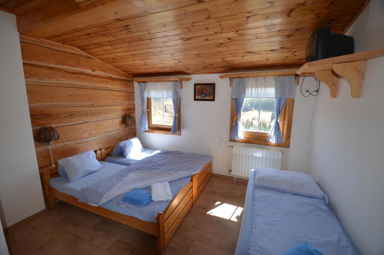 Penzion Lion Pec pod Snezkou Exterior foto