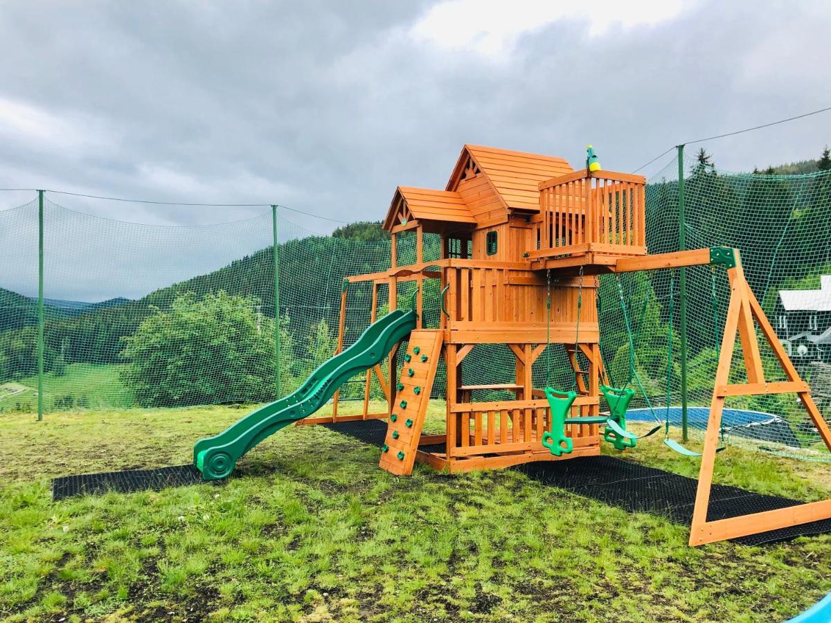 Penzion Lion Pec pod Snezkou Exterior foto